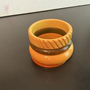 Set of 4 VINTAGE BAKELITE BANGLES TESTED